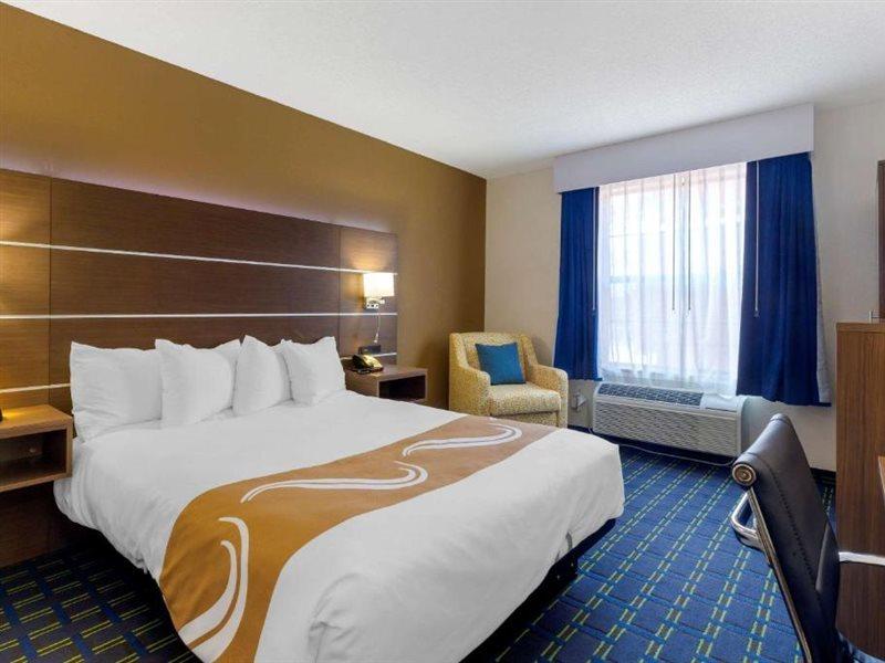 Quality Inn Ли Экстерьер фото
